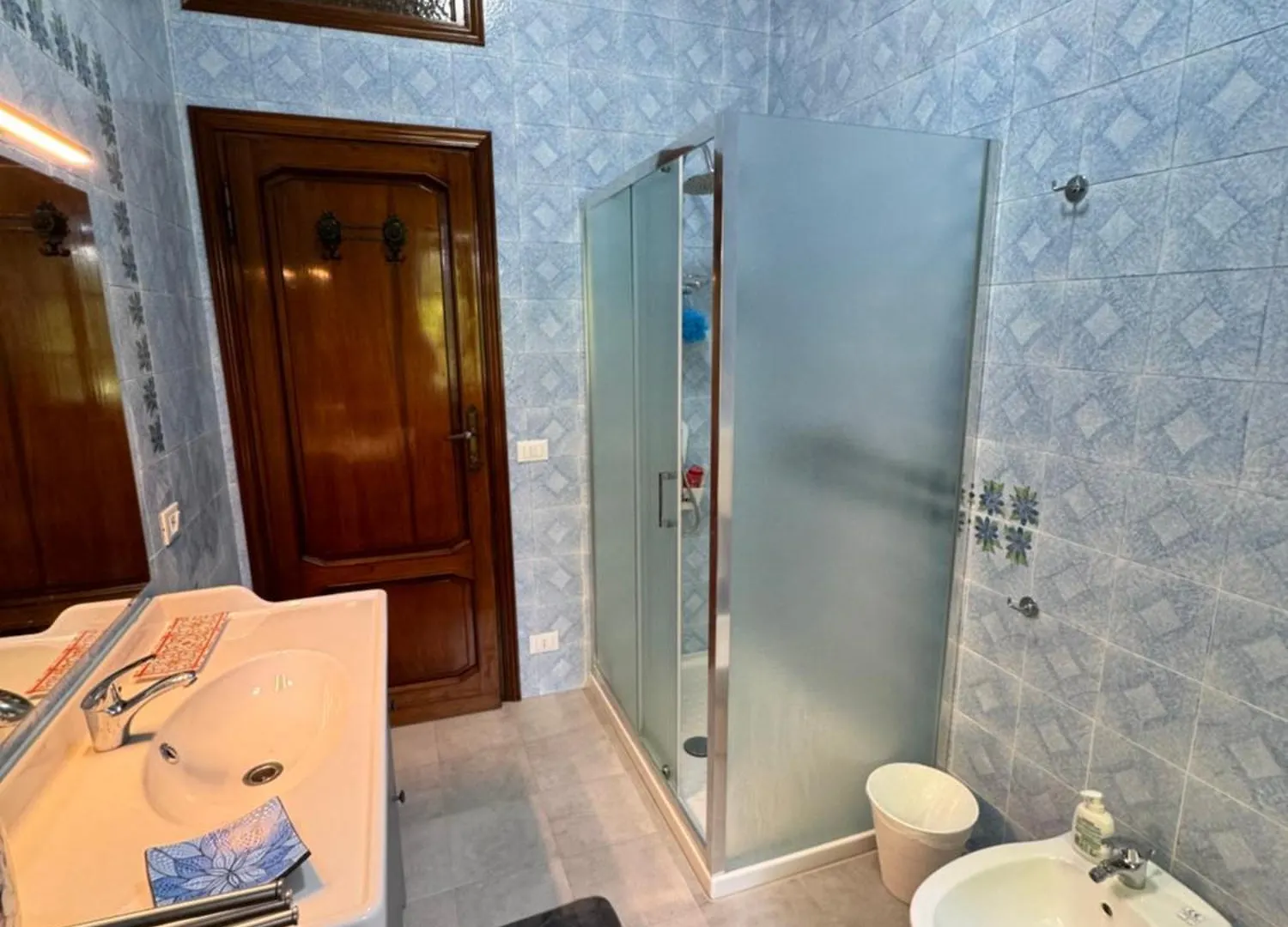 ゲストハウス Lucy'S House, Elegante Alloggio Rustico Con Tutti I Comfort Moderni A ピサ