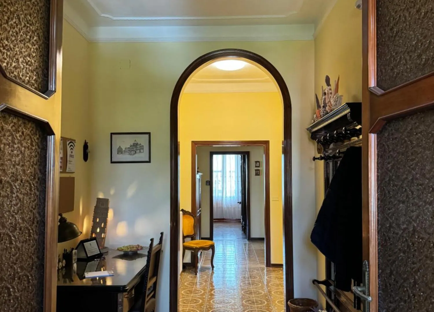 Lucy'S House, Elegante Alloggio Rustico Con Tutti I Comfort Moderni A Pisa Italia